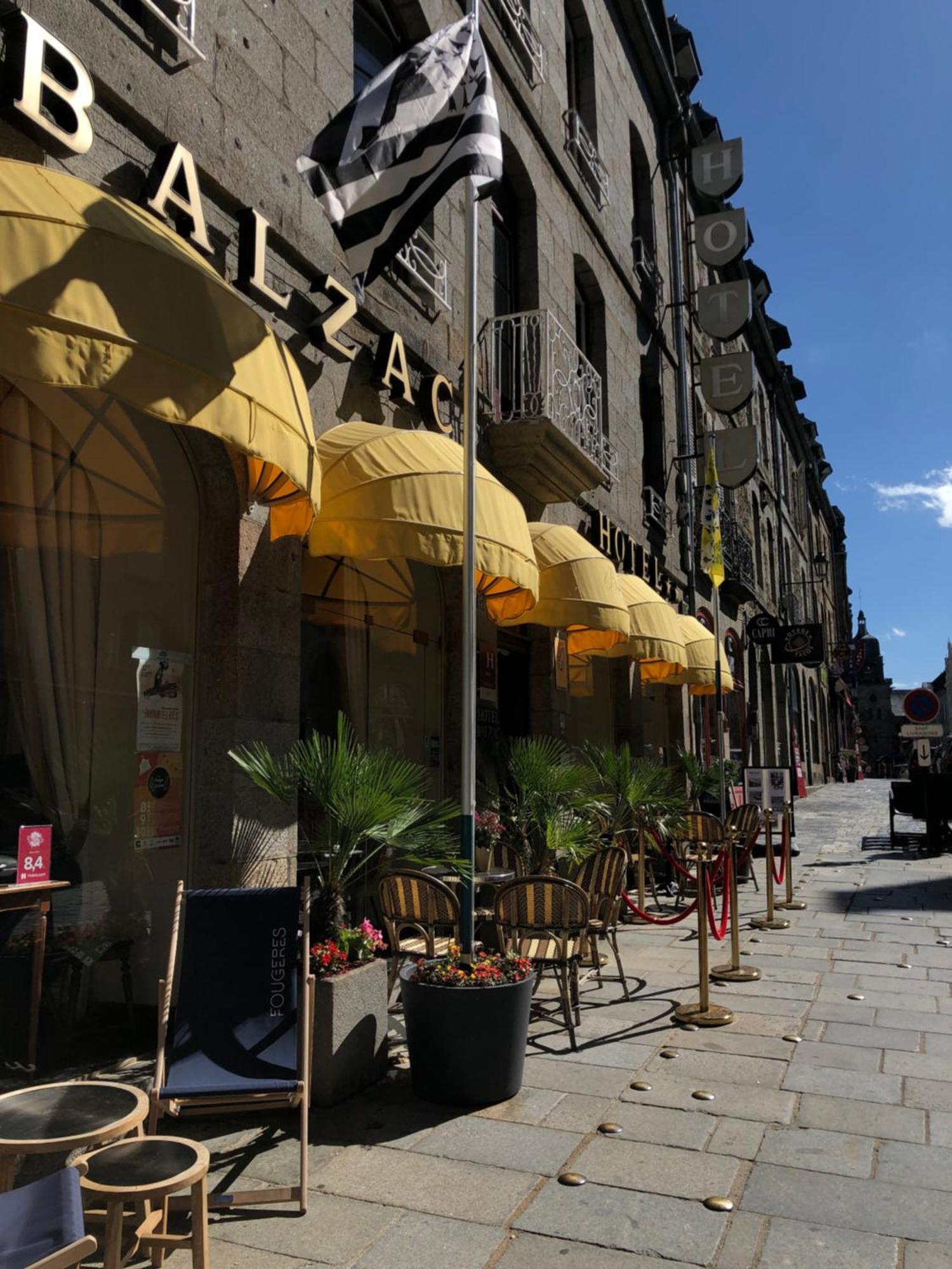 Balzac Hotel Restaurant Fougères Eksteriør bilde