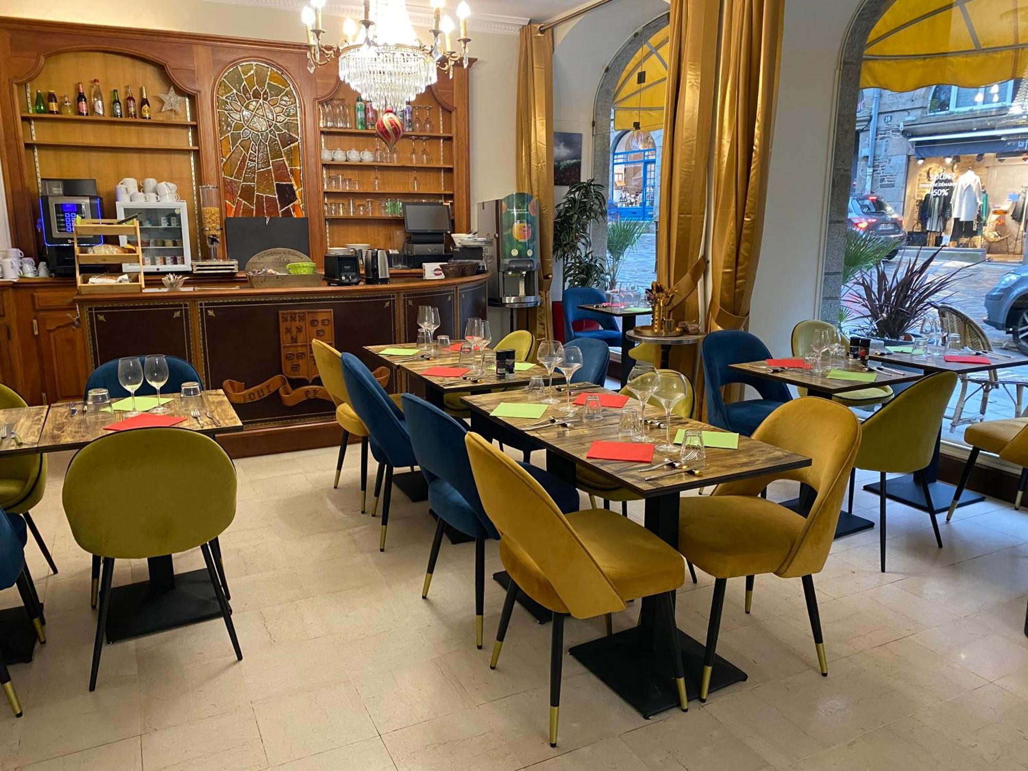 Balzac Hotel Restaurant Fougères Eksteriør bilde